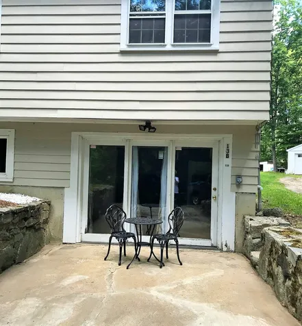 13 Longmarsh Road Durham NH 03824