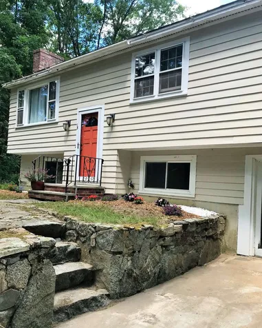 13 Longmarsh Road Durham NH 03824