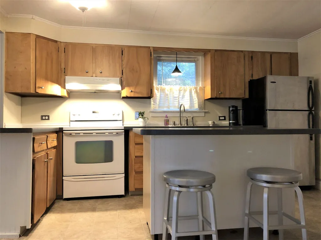 443 Cilley Road Manchester NH 03103
