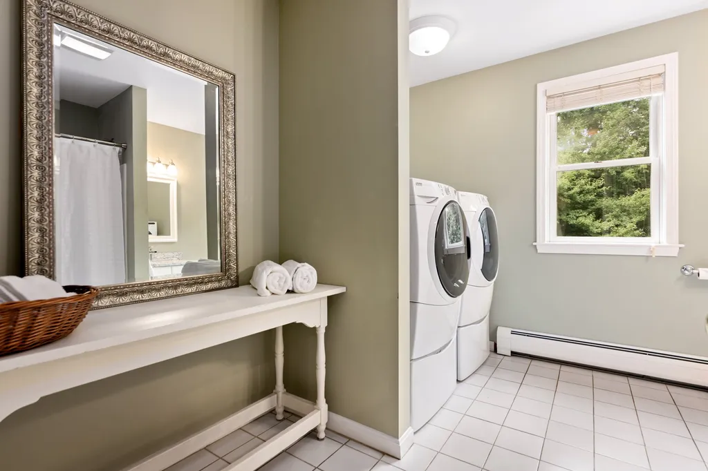85 Dudley Road Brentwood NH 03833