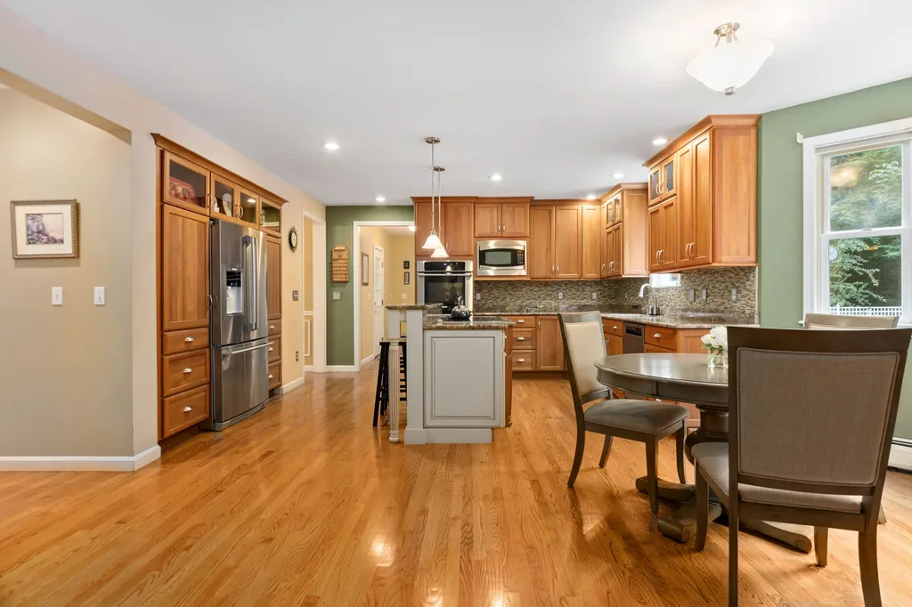 85 Dudley Road Brentwood NH 03833