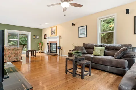 85 Dudley Road Brentwood NH 03833