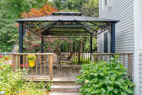 85 Dudley Road Brentwood NH 03833