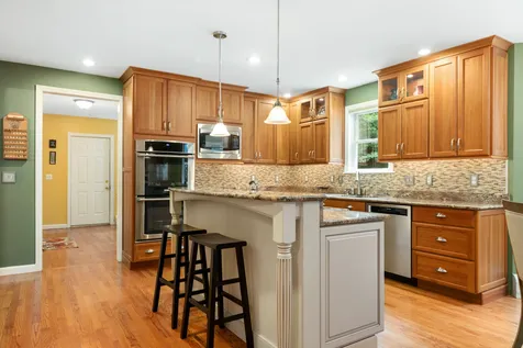 85 Dudley Road Brentwood NH 03833