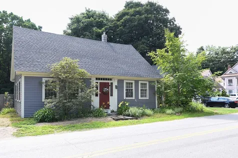 4 Highland Street Newton NH 03858