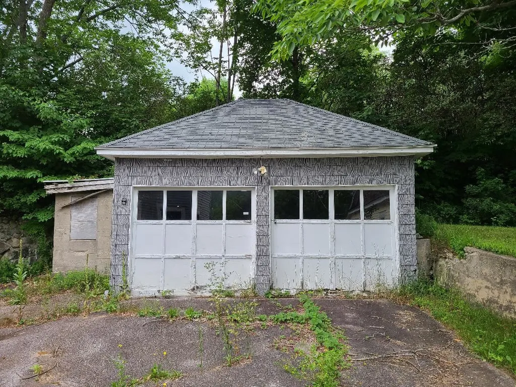 6 Gordon Avenue Gorham NH 03581