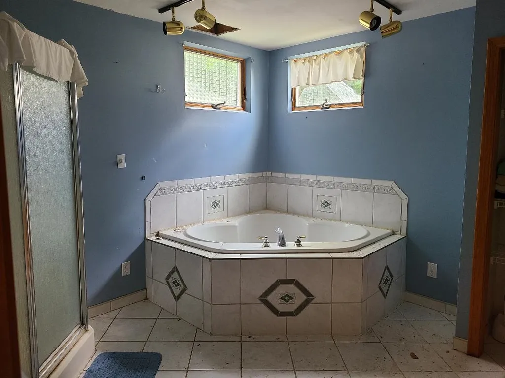 6 Gordon Avenue Gorham NH 03581