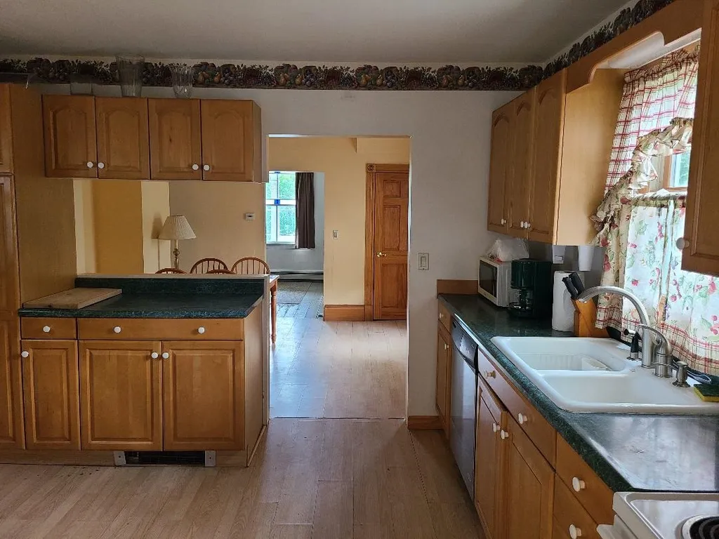 6 Gordon Avenue Gorham NH 03581