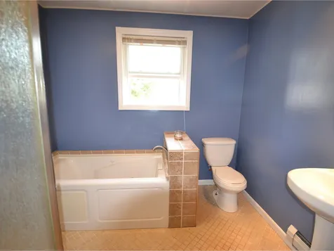 81 Sunset Drive Burlington VT 05408