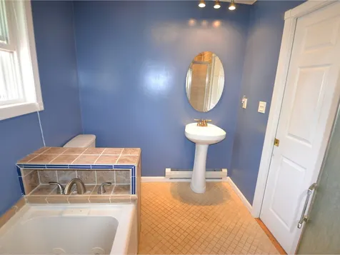 81 Sunset Drive Burlington VT 05408
