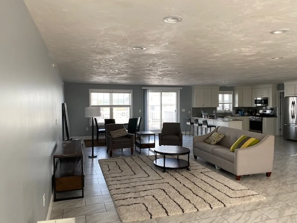 207 Ocean Boulevard Seabrook NH 03874