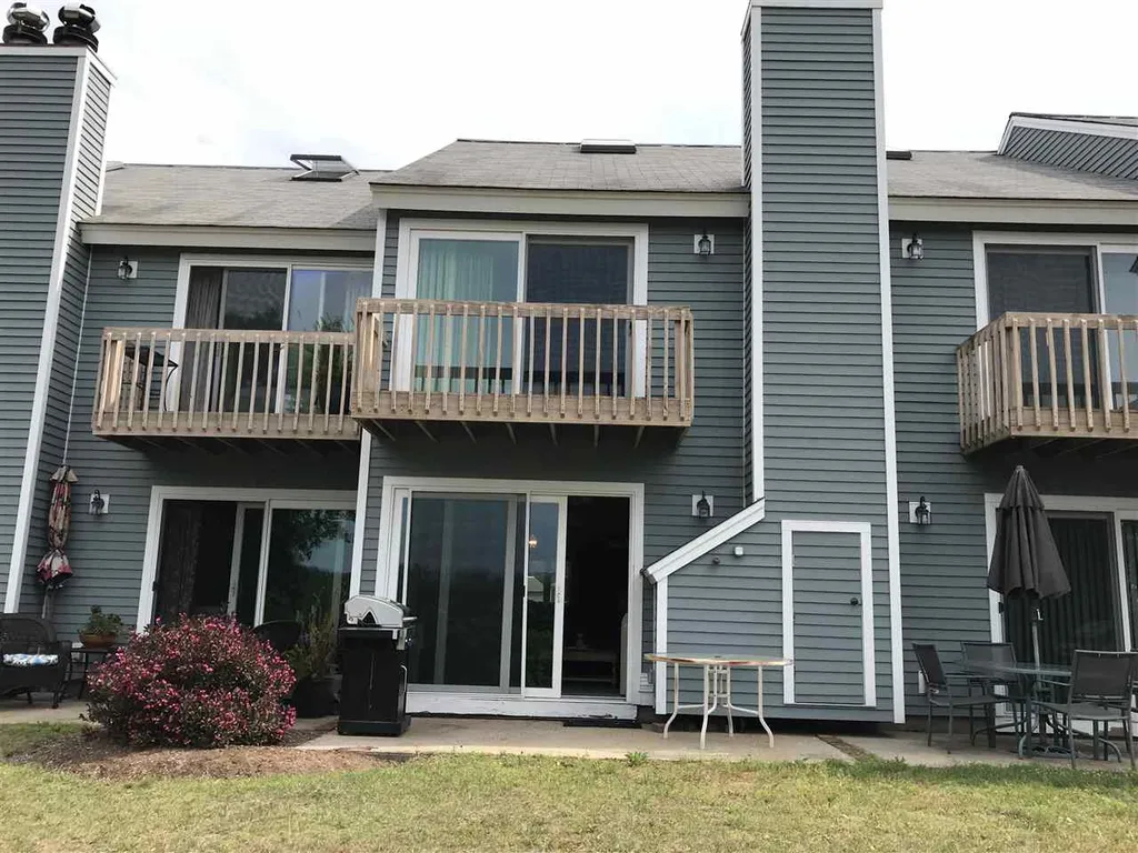 22 Circle Drive Ashland NH 03217
