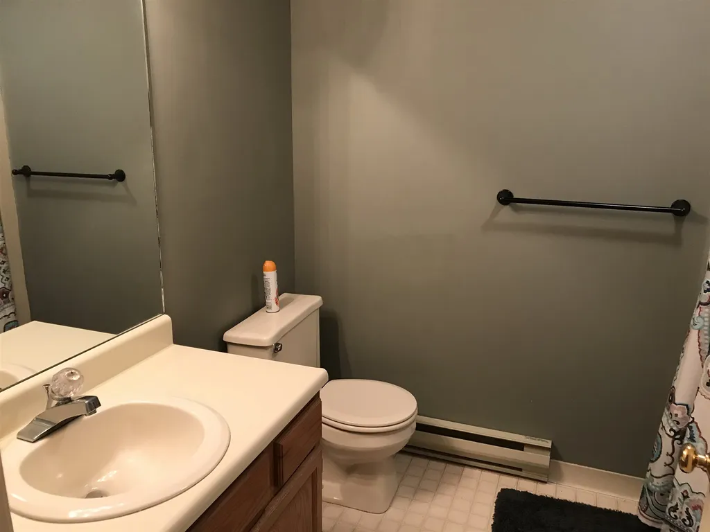 22 Circle Drive Ashland NH 03217