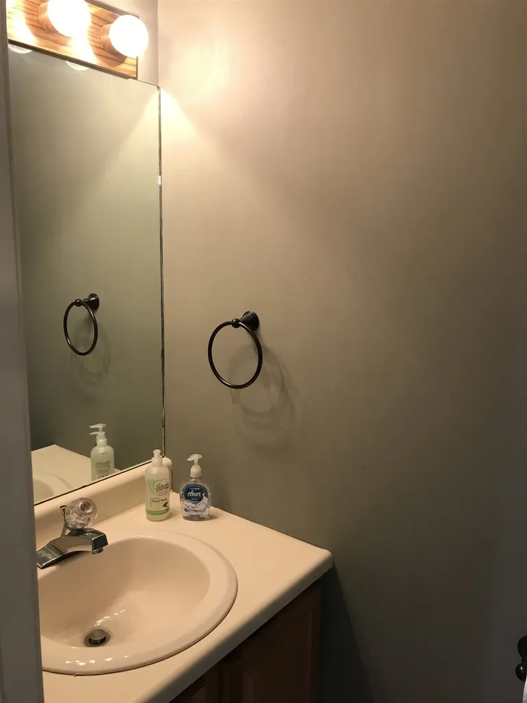 22 Circle Drive Ashland NH 03217