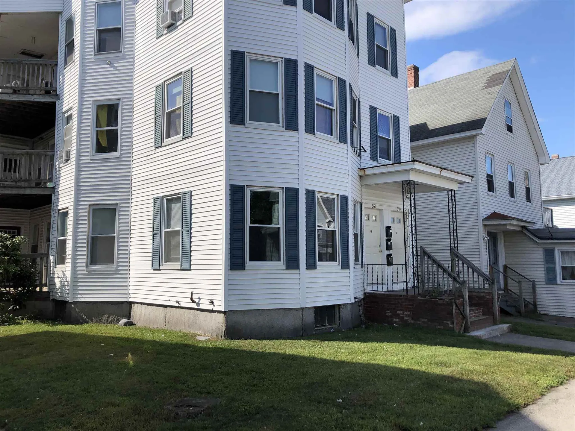 359 Lake Avenue Manchester NH 03103