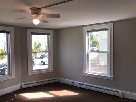 359 Lake Avenue Manchester NH 03103