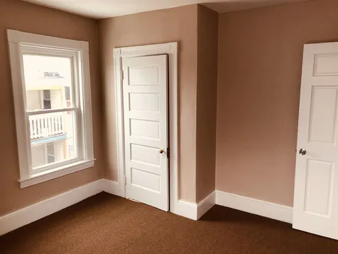 359 Lake Avenue Manchester NH 03103