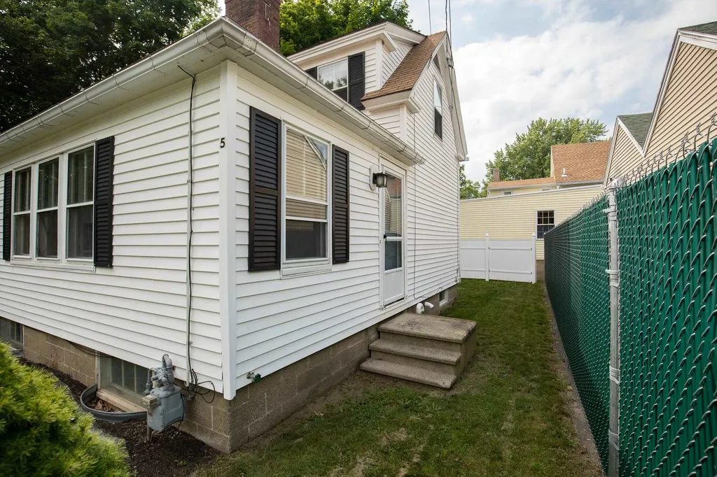 5 Echo Avenue Portsmouth NH 03801