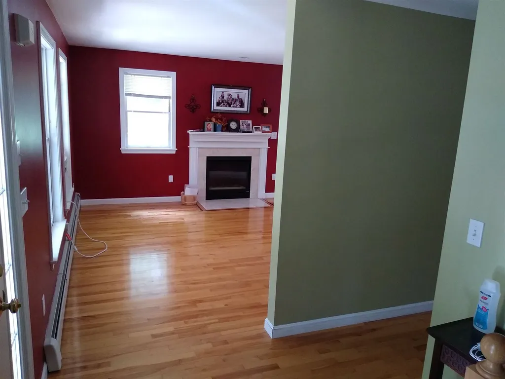 10 Rockledge Road Rochester NH 03867
