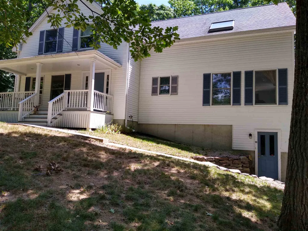 10 Rockledge Road Rochester NH 03867