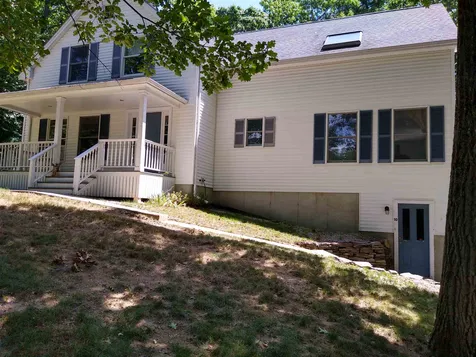 10 Rockledge Road Rochester NH 03867