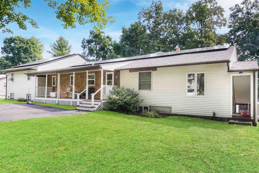 14 Hoyt Street Merrimack NH 03054