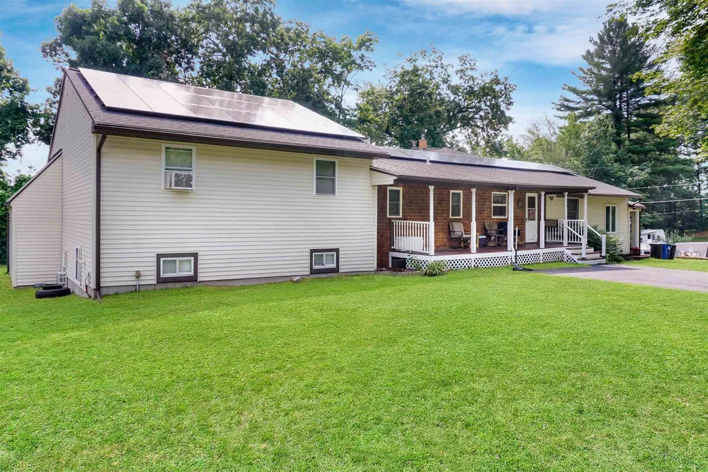 14 Hoyt Street Merrimack NH 03054