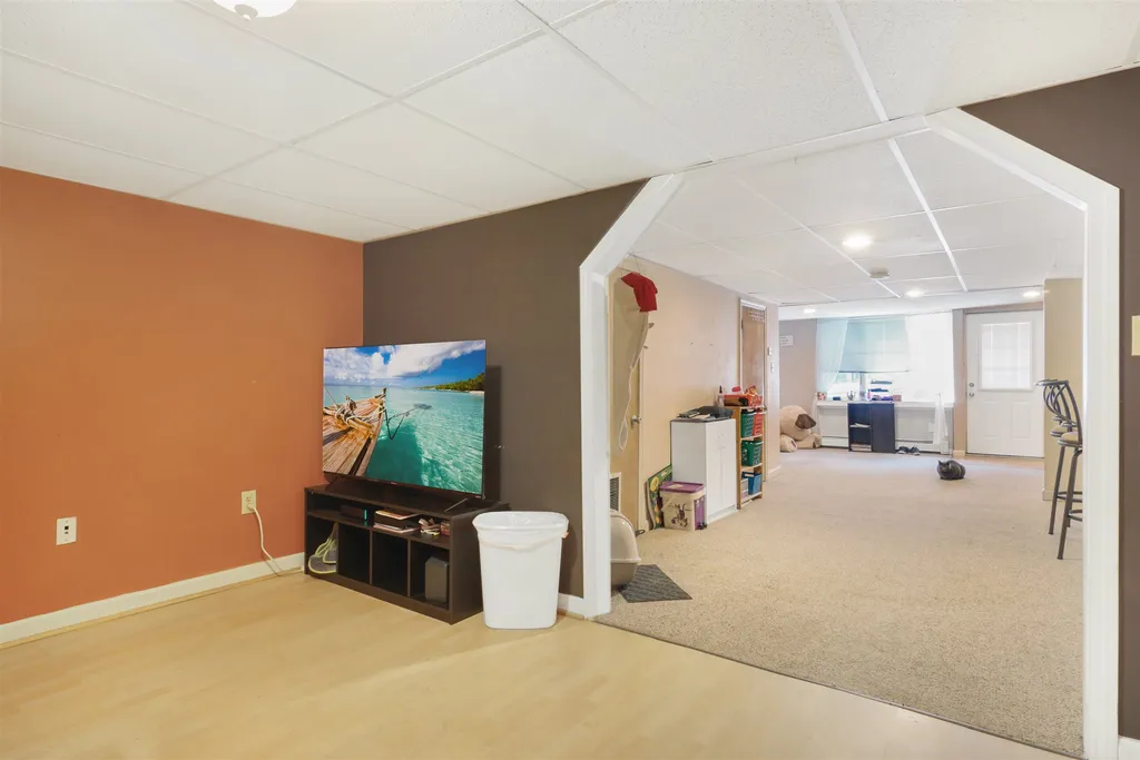 14 Hoyt Street Merrimack NH 03054