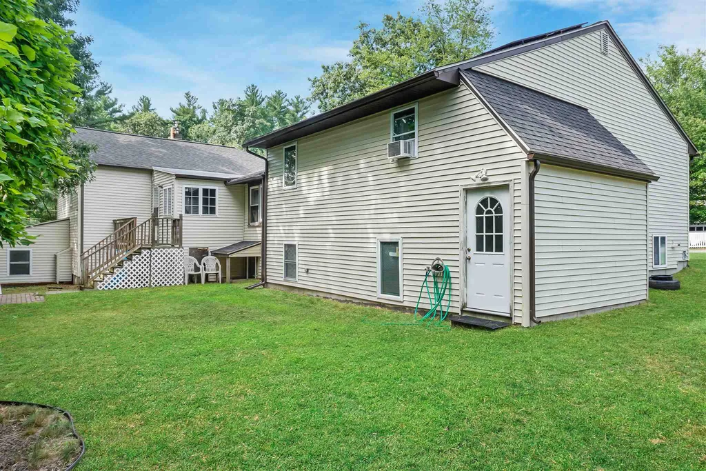 14 Hoyt Street Merrimack NH 03054