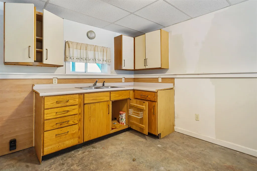 14 Hoyt Street Merrimack NH 03054