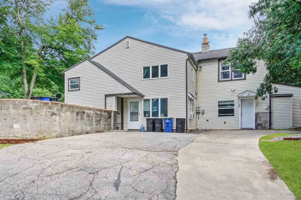 14 Hoyt Street Merrimack NH 03054