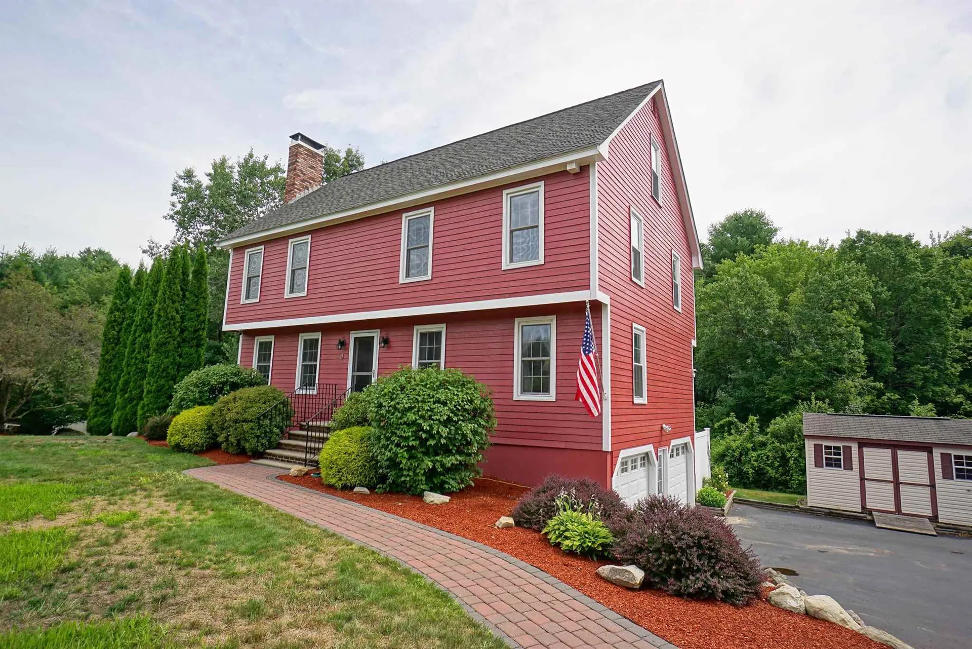 8 Heron Drive Londonderry NH 03053