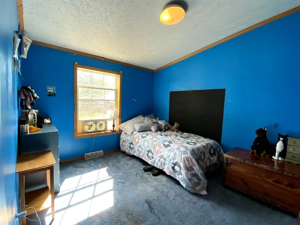 18 James Way Grafton NH 03240