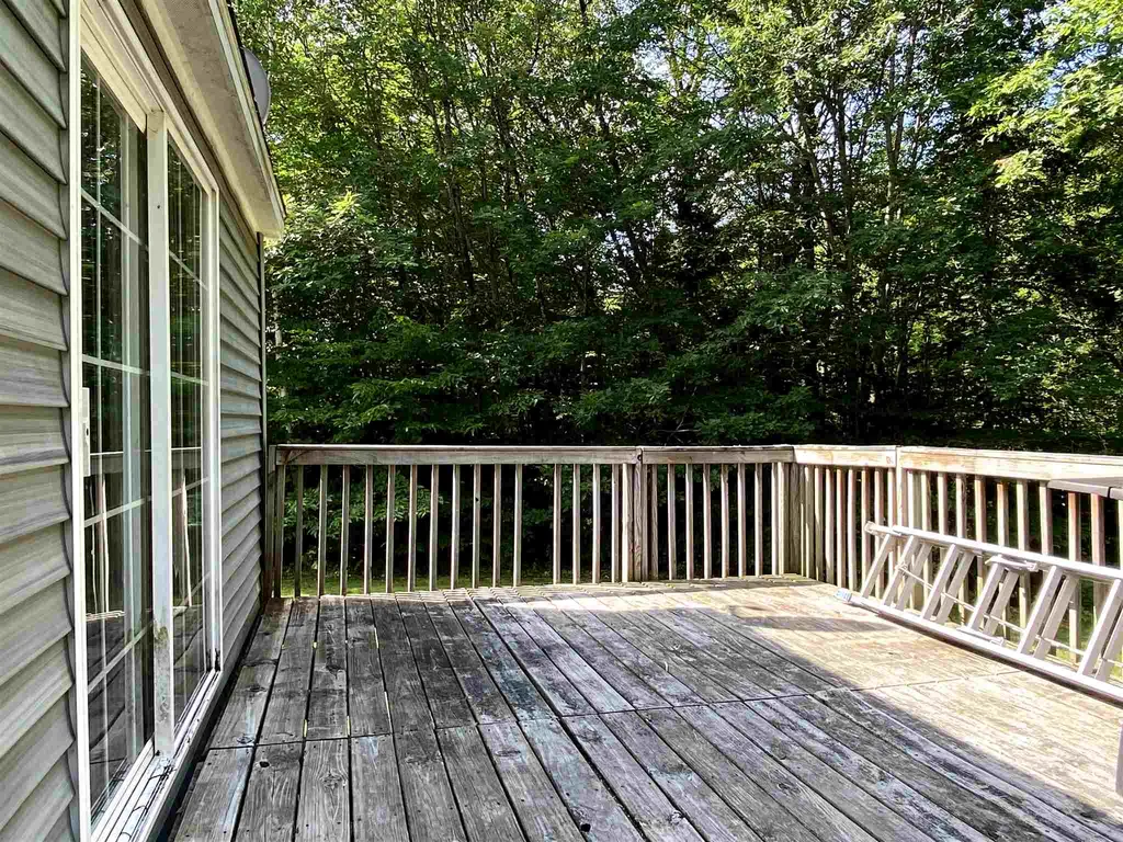 18 James Way Grafton NH 03240