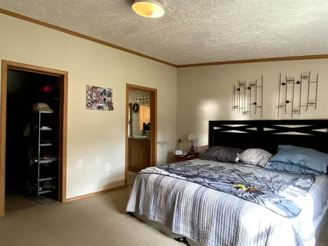 18 James Way Grafton NH 03240
