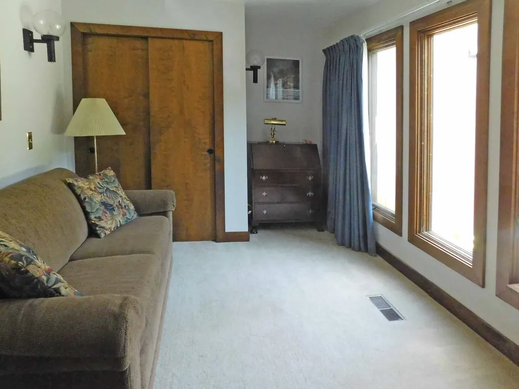 5 Battleground Road Fayston VT 05673