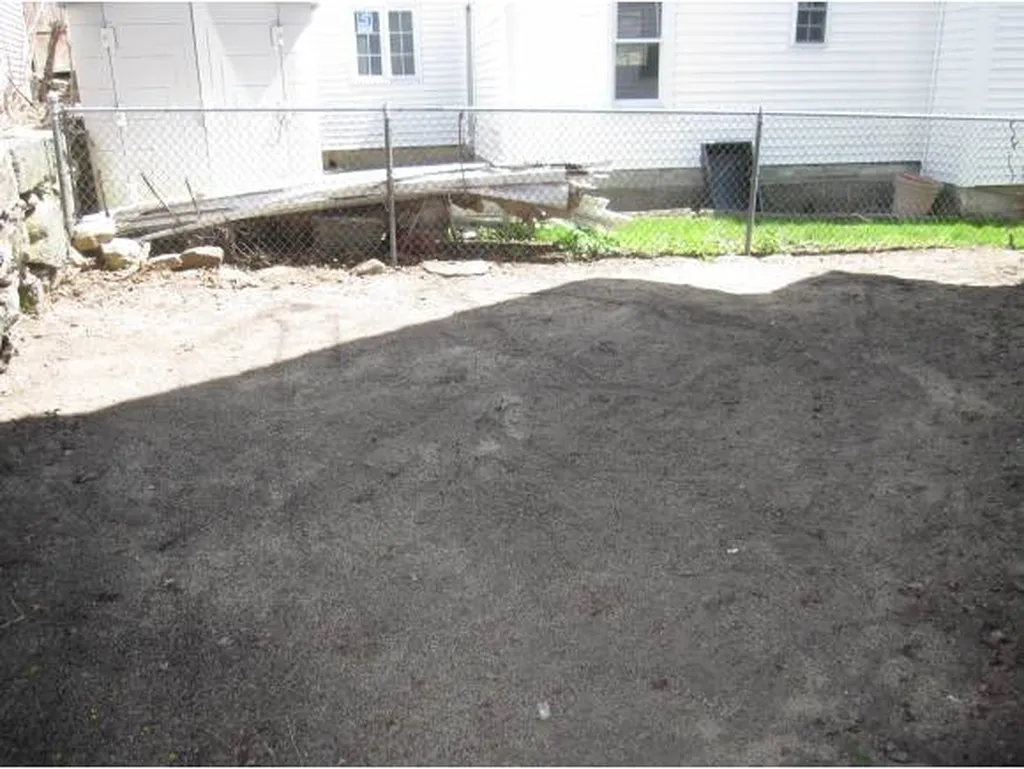 8 Maple Street Wilton NH 03086