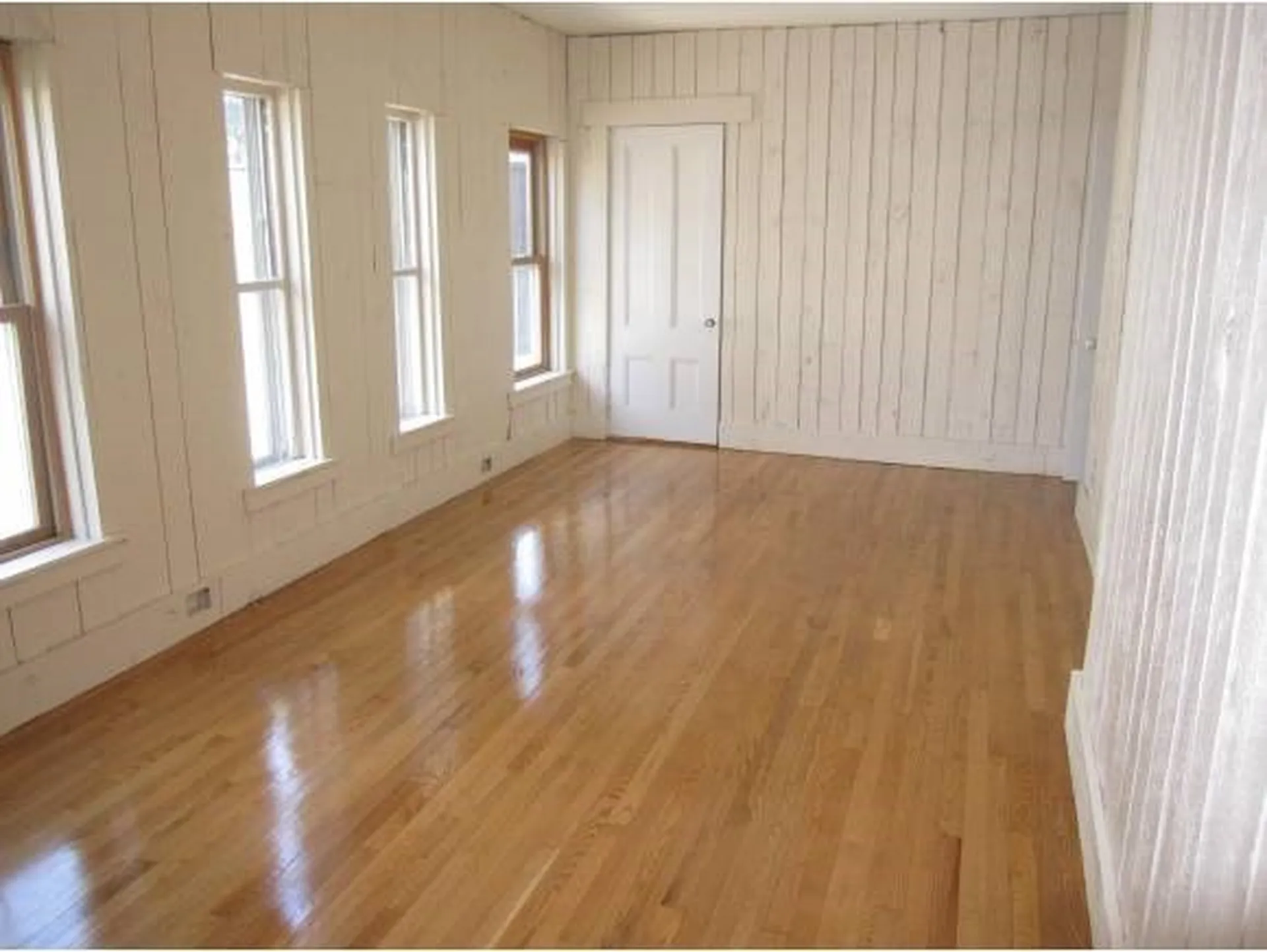 8 Maple Street Wilton NH 03086