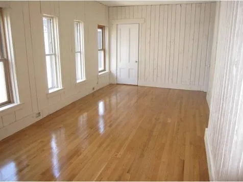 8 Maple Street Wilton NH 03086