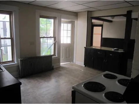 8 Maple Street Wilton NH 03086