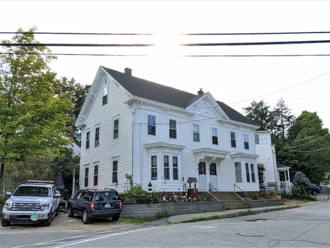 8 Maple Street Wilton NH 03086