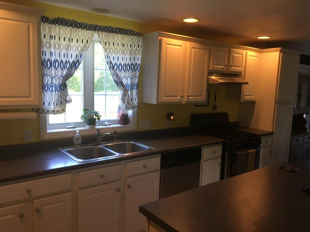 23 Martel Road Pittsfield NH 03263