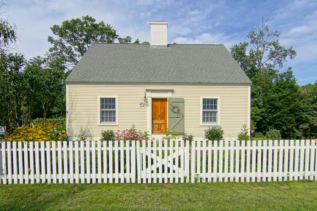 58 Spring Hill Road New Castle NH 03854