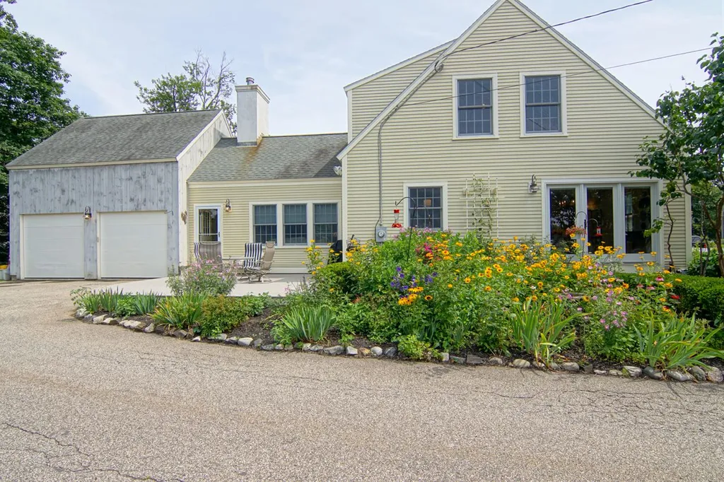 58 Spring Hill Road New Castle NH 03854