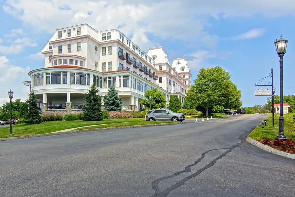 58 Spring Hill Road New Castle NH 03854