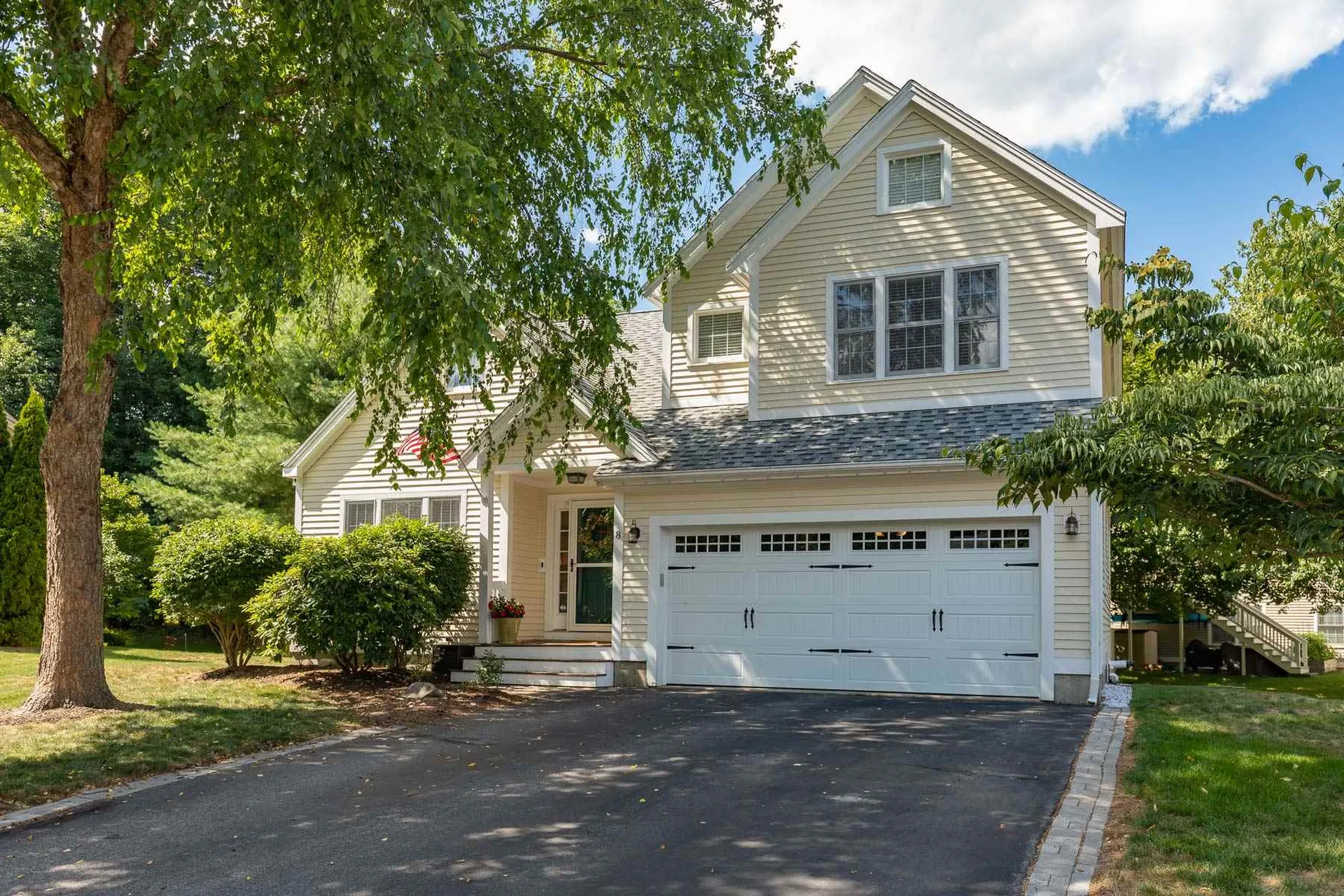 8 Wyndbrook Circle Exeter NH 03833