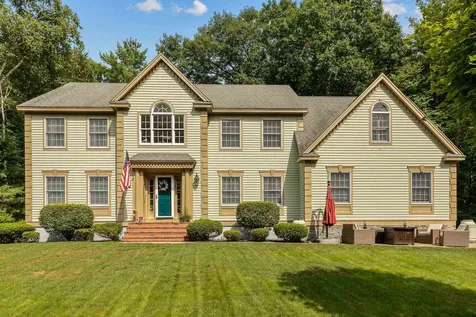 25 Fieldstone Circle Hampton NH 03842