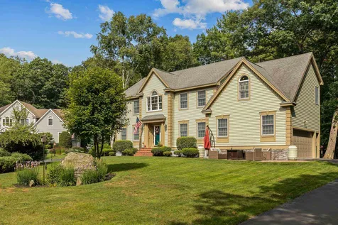 25 Fieldstone Circle Hampton NH 03842