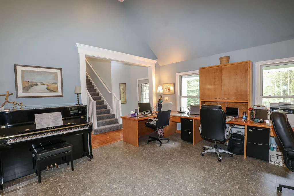 88 Twist Hill Road Dunbarton NH 03046