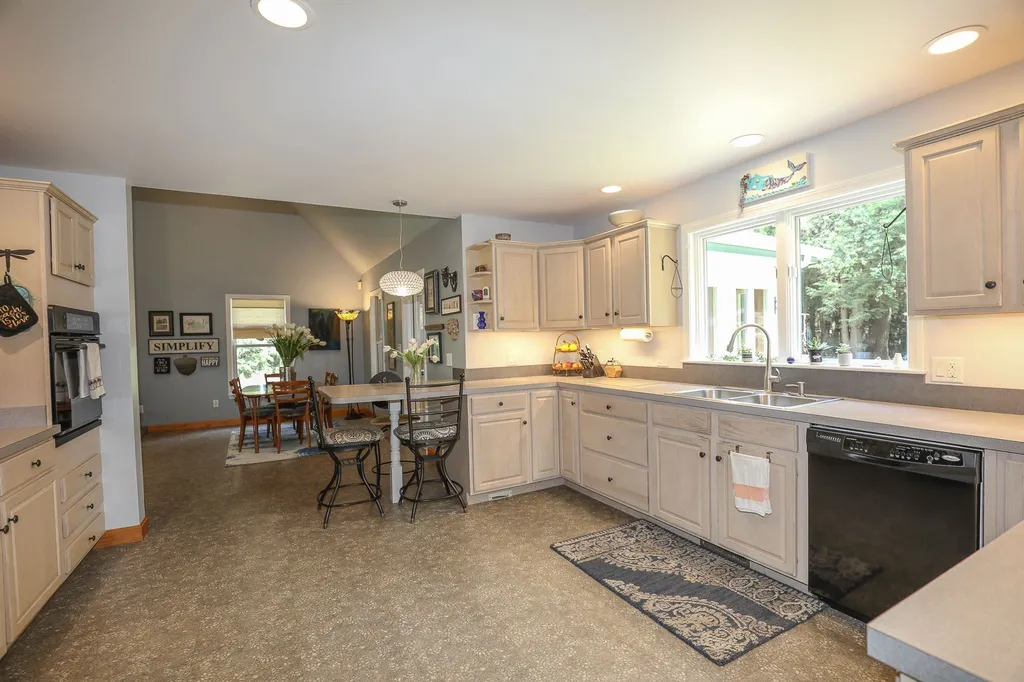 88 Twist Hill Road Dunbarton NH 03046